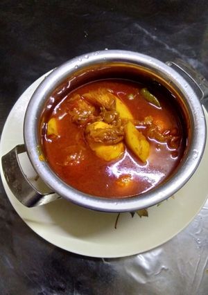 A picture of Egg curry.