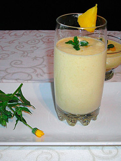 Una foto de Cóctel de mango con sacarina