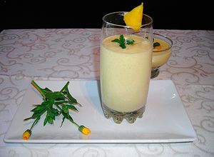 Una foto de Cóctel de mango con sacarina