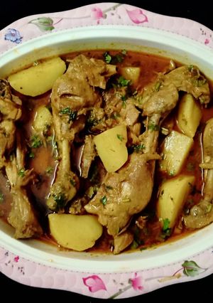 A picture of Aalo Chicken.