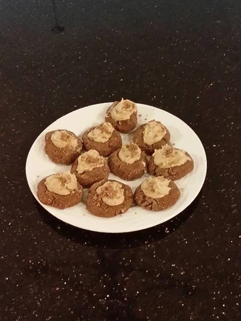 Easy Steps to Prepare Chocolate Shrtbread Cookies Filled with Caramel Buttercream the Awesome  Can spoil the tongue