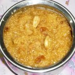 A picture of Sakkarai Pongal.