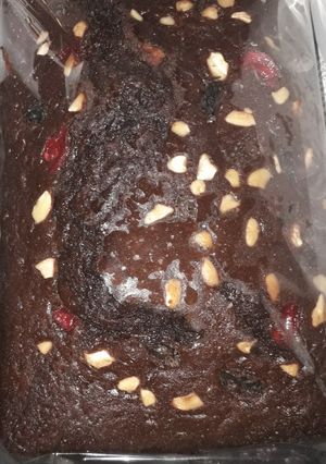 A picture of Mixed fruit rum cake.