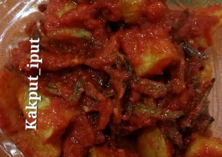 Sambalado teri karing + kentang