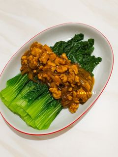 Foto resep Pokcoy Siram Ayam Saos Tiram