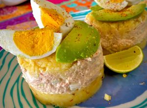 Foto principal de Causa Limeña de atún picante