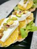 Tosta de queso fresco y naranja con orange curd