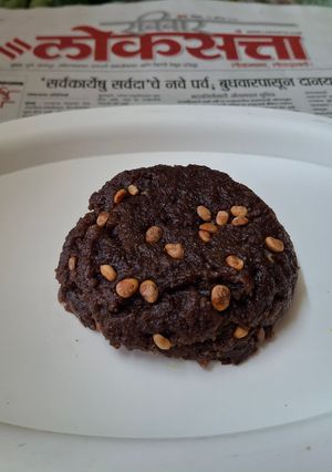 A picture of Ragi halwa.