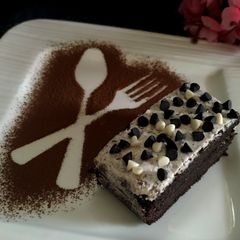 A picture of Eggless Oreo Pastry.