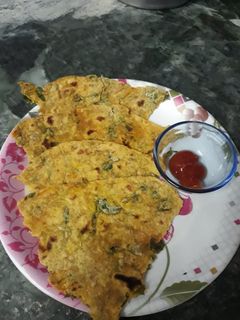 मेथीचे पराठे (methi paratha recipe in marathi) रेसिपी चे मुख्य फोटो