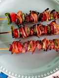 Brochetas de res