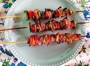 Una foto de Brochetas de res