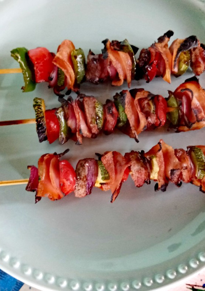 Una foto de Brochetas de res