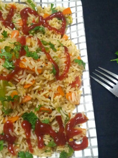 फ्राइड राइस (Fried Rice recipe in HIndi) रेसिपी मुख्य फोटो