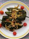 Chile poblano relleno a la mostaza💛