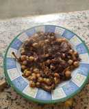 Garbanzos con morcilla y setas