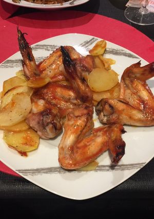 Una foto de Alitas con salsa barbacoa