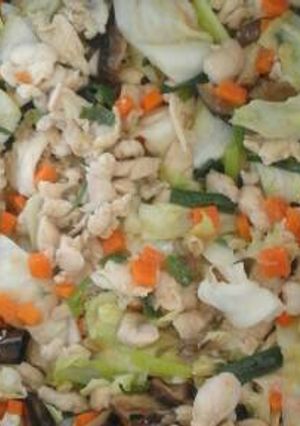 รูปของ ไก่ผัดเห็ดหอม แบบชาวจีน