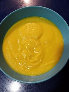 Una foto de Crema de coliflor con jengibre