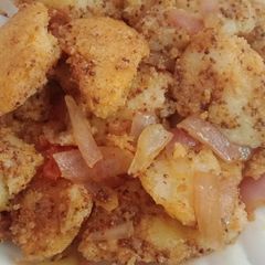 A picture of Fried idli.