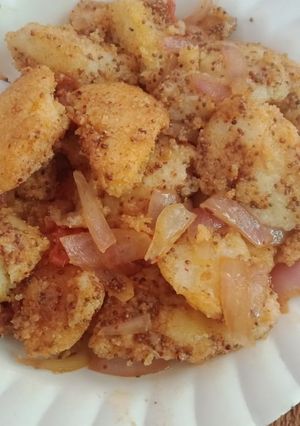 A picture of Fried idli.
