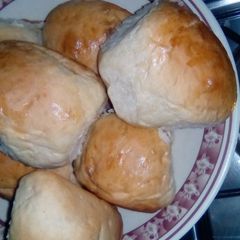 A picture of Dinner rolls.