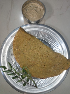 மக்காச்சோளம் தோசை (Makkaasolam dosai recipe in tamil) செய்முறை முக்கிய புகைப்படம்
