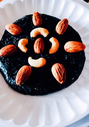 A picture of Iron-Rich Black sesames seeds dry fruits kachariya paak.