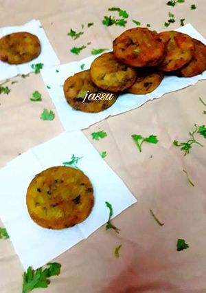 A picture of Rawa potato patti.