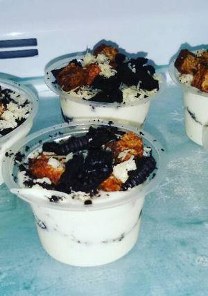 Foto resep Cheesecake Melted with Crunchy Sponge and Oreo Topping