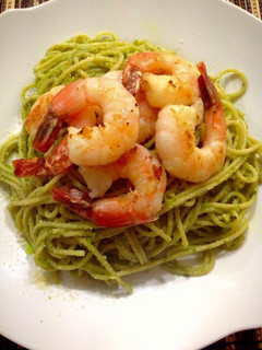 A picture of Prawn Pesto Spaghetti.