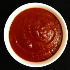 A picture of Tomato sauce for Kofta Mein Laban.