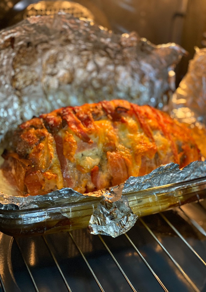 Una foto de Rollo de carne con queso y jamón