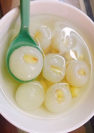 Hình của món Chè nhãn lồng hạt sen.