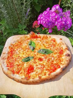 Pizza (neapolitanisch) Rezepthauptbild