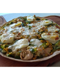 Una foto de Tarta de verduras y pollo con masa casera