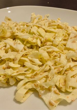 Une photo de Salade de chou blanc - Addictive Cabbage