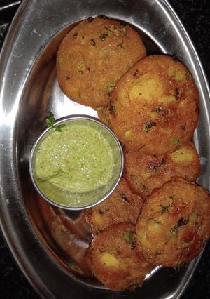 કટલેસ (Cutlet Recipe In Gujarati) રેસીપી મુખ્ય ફોટો