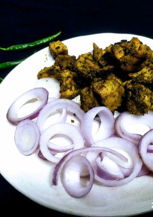 চিকেন হারিয়ালি কাবাব (chicken hariyali kabab recipe in Bengali) রেসিপির প্রধান ছবি