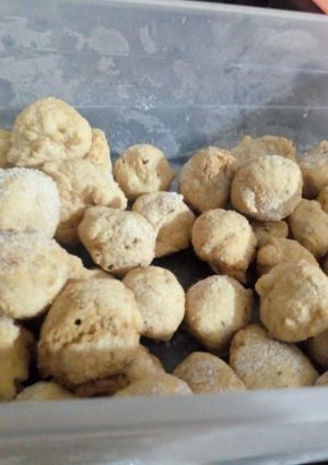 A picture of Frozen Mong dal vada for ramazan.