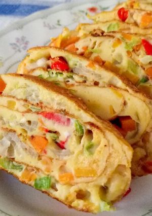 Foto resep Gyeran-mari ¦ Korean egg roll (Using round pan)