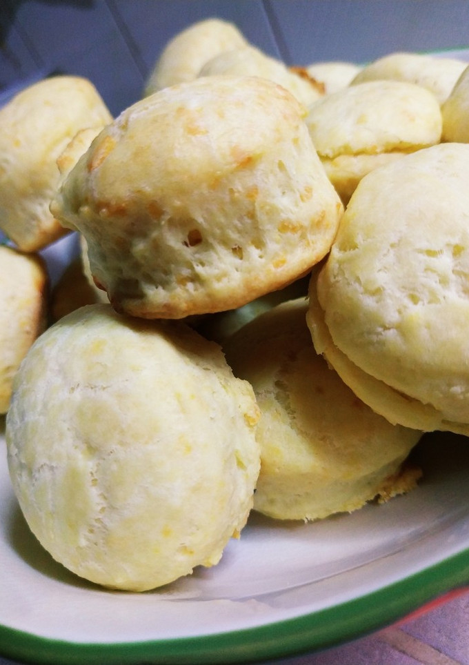 Una foto de Scones de queso. Súper fáciles, rápidos y ricos de hacer 🧀😋