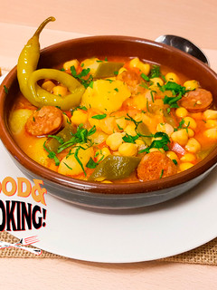 Foto principal de Guiso de Garbanzos, Patatas, Chorizo y Judías Verdes