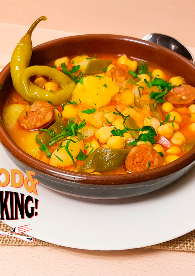 Una foto de Guiso de Garbanzos, Patatas, Chorizo y Judías Verdes