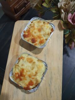 Foto resep Brûléed Mac & Cheese Bolognese