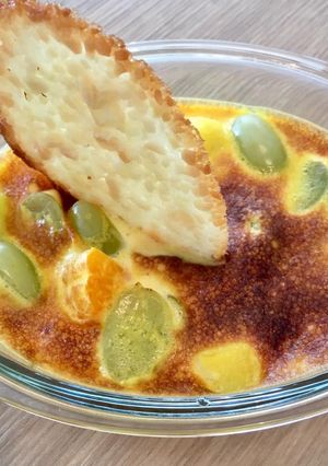 Une photo de Sabayon aux Fruits et Tuile aux Amandes