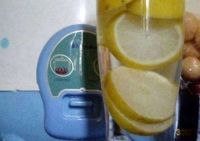 Infused Lemon Water