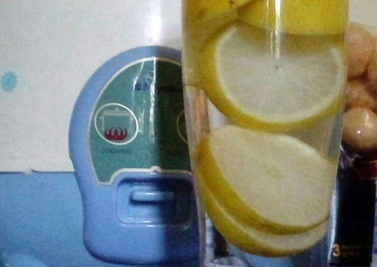 Infused Lemon Water