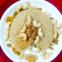 A picture of Rawa Coconut or Goan Baath Cake.
