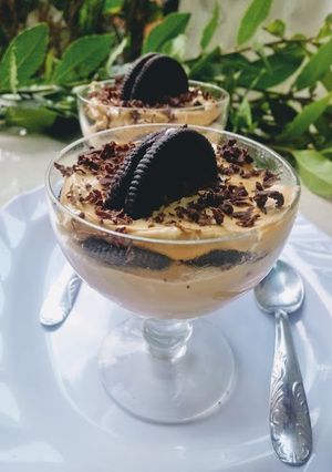 Una foto de Copa Mousse De Café Y Chocolate / Crema Dalgona / Postre Navideño